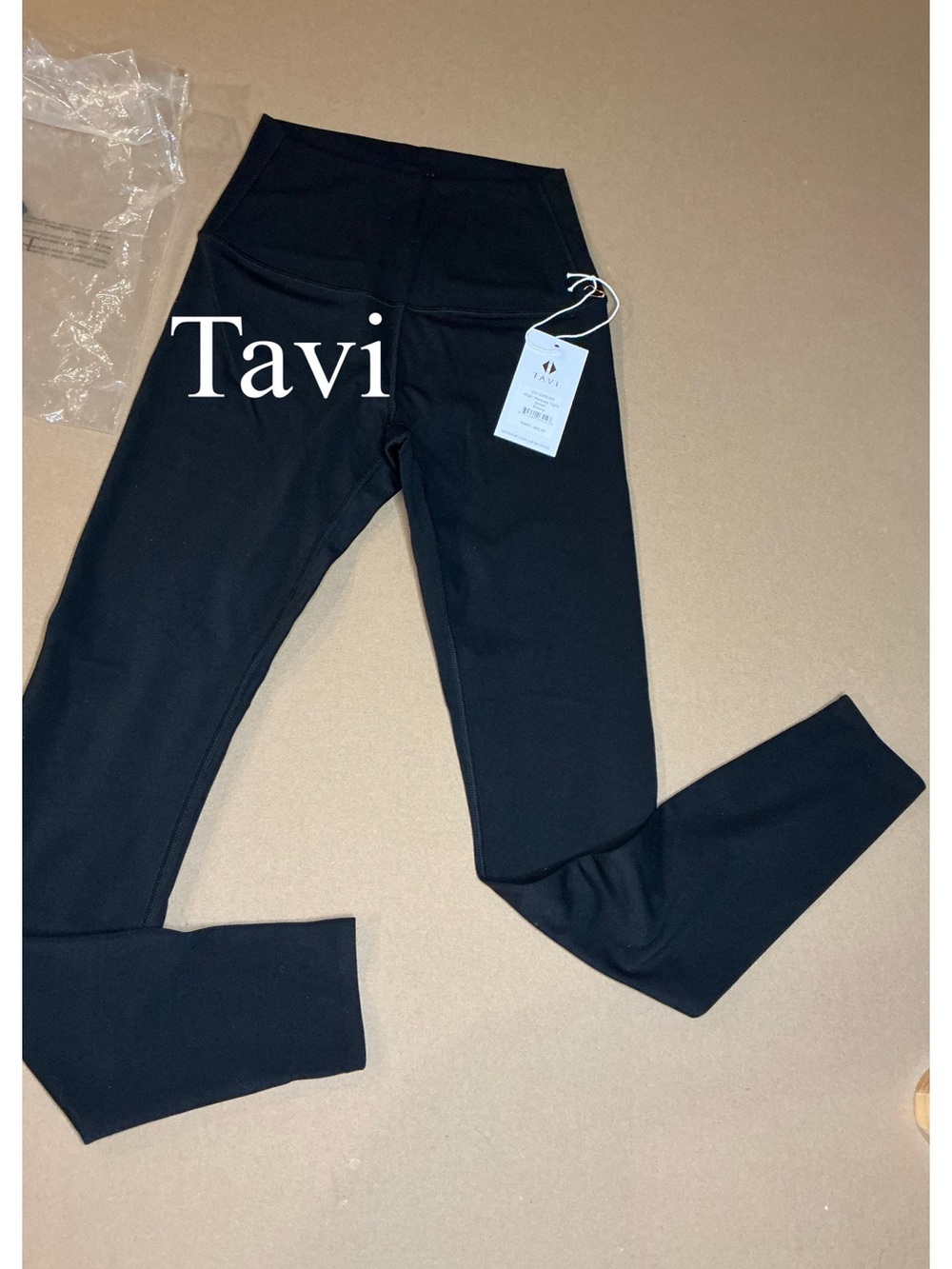 NWT TAVI High waist leggings